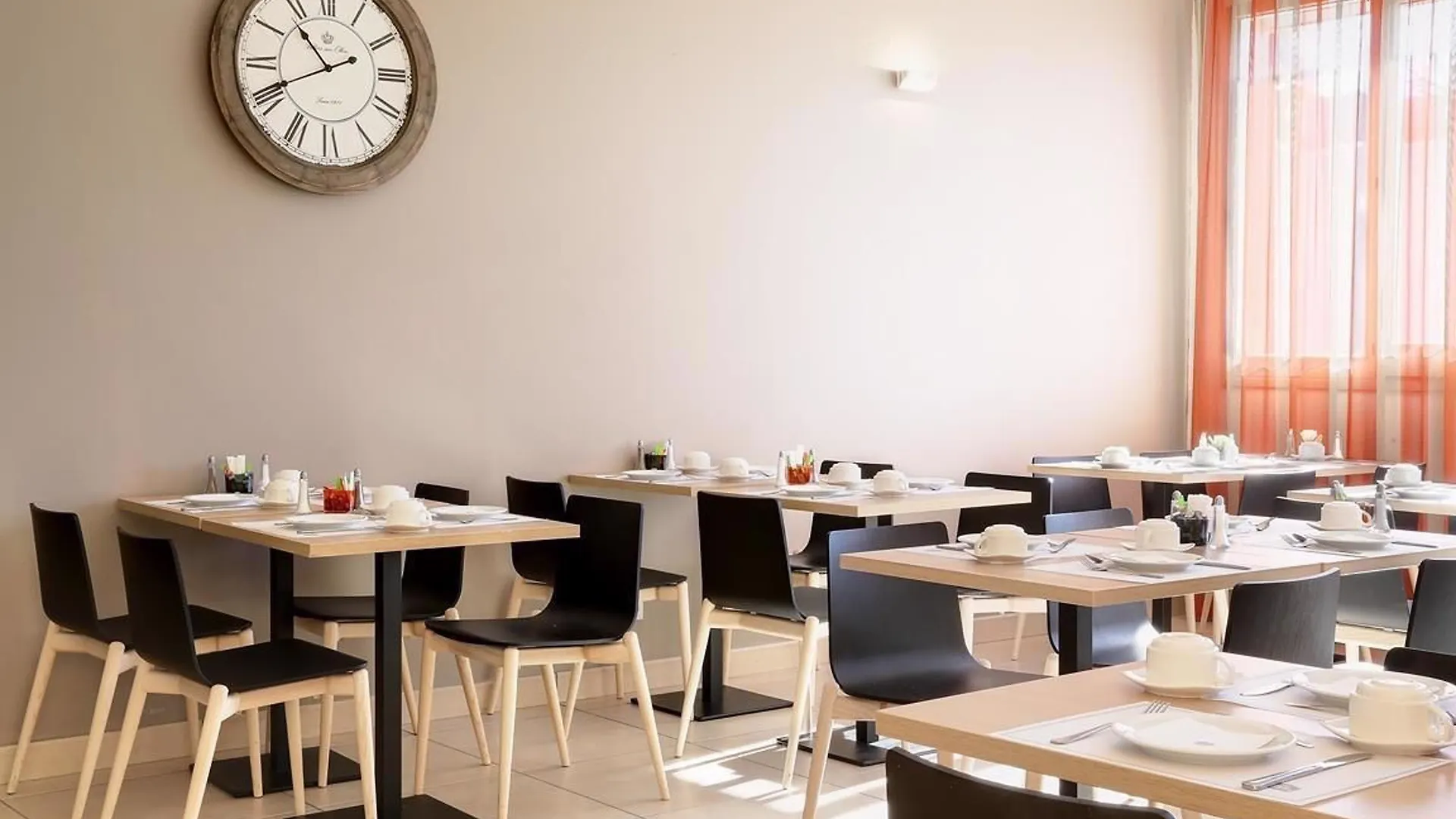 Logis Havvah Hotel Gap 3*,  France
